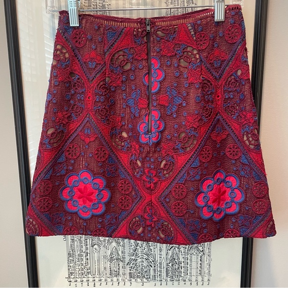 Elliatt lace floral skirt - Picture 2 of 7